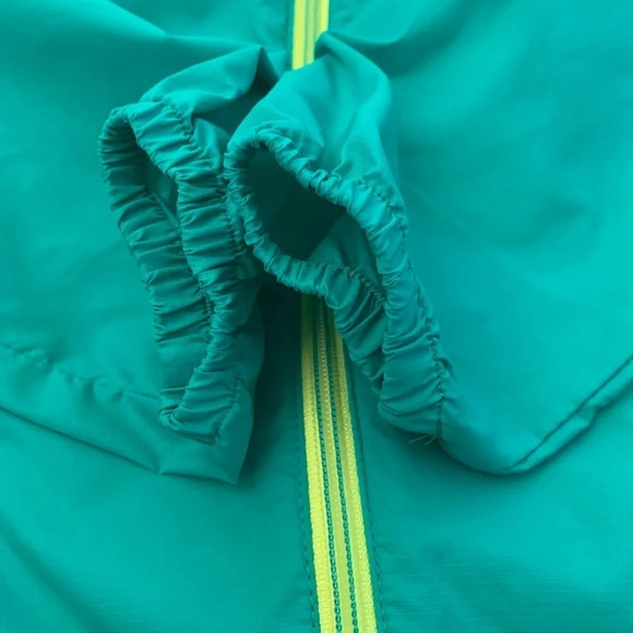 Eddie Bauer Packable hooded rain jacket, S - Picture 9 of 16